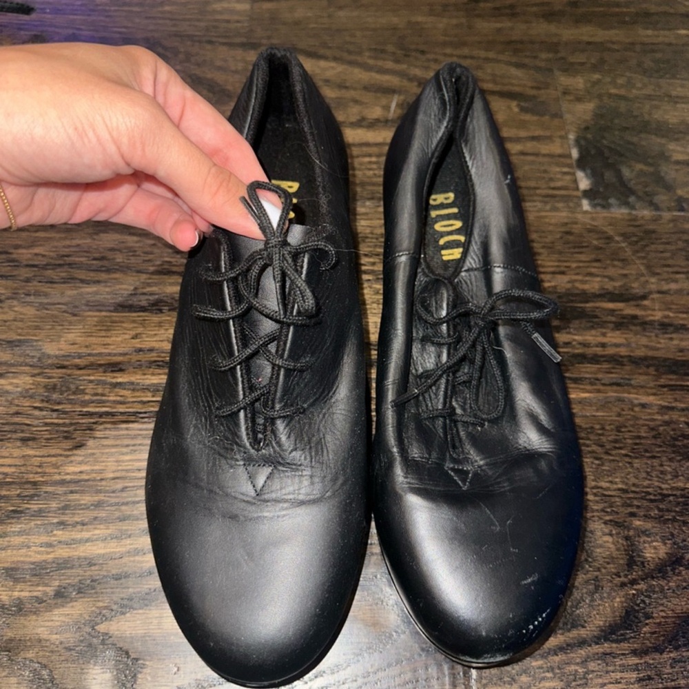 BLOCH Black Lace up Tap Shoes